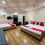 Hotel The Garden Inn